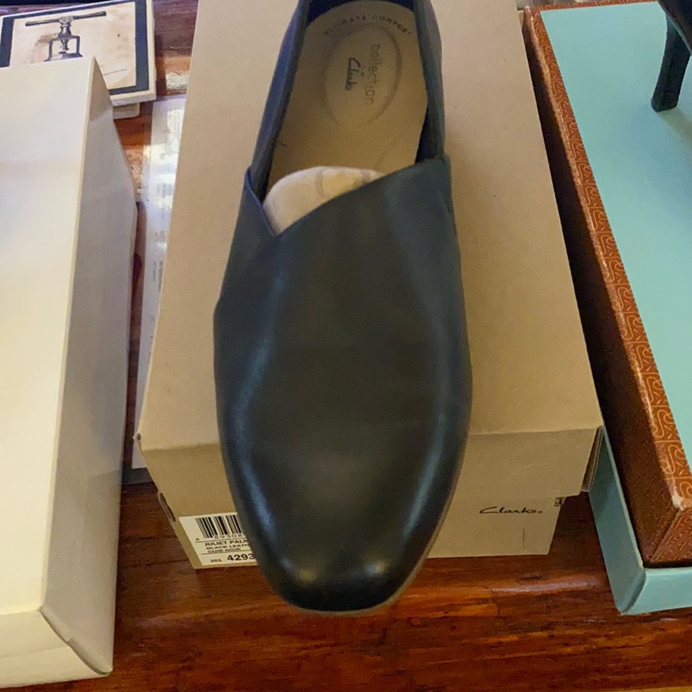 Clarks leather pumps slip-on